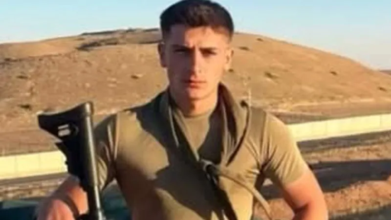 Afyon'da Feci Kaza: Sözleşmeli Er Altay Aktaş Hayatını Kaybetti!