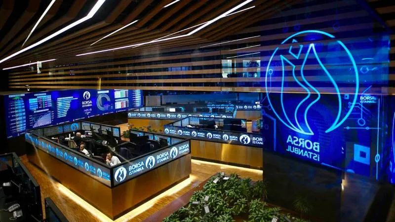 Borsa'da manipülasyon yaptıkları iddiasıyla gözaltına alınan 12 şüpheli tutuklandı