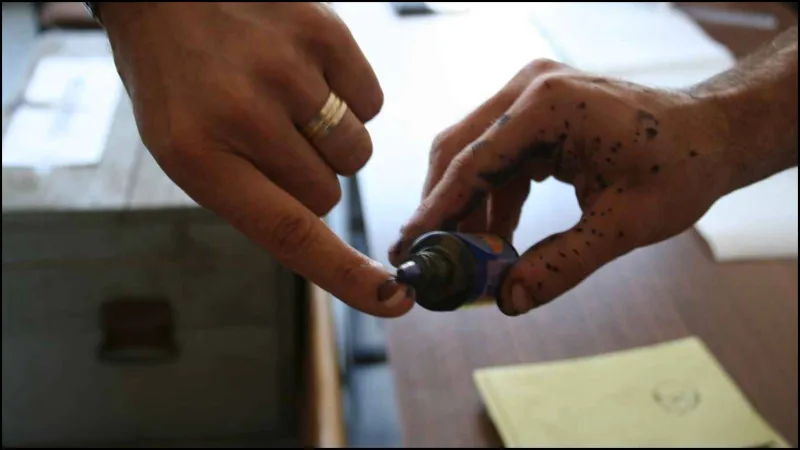 CHP'den Seçim Güvenliği Hamlesi! İşaret Boyası Geri mi Dönüyor?