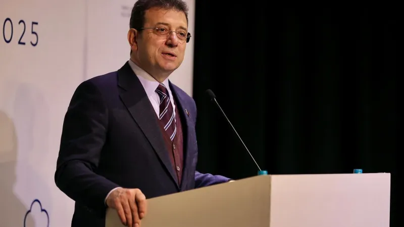 Ekrem İmamoğlu: Çevremiz ateş çemberine dönmüşken tüm cephelerimizi tahkim etmeliyiz. Güçlü bir toplum olmalıyız