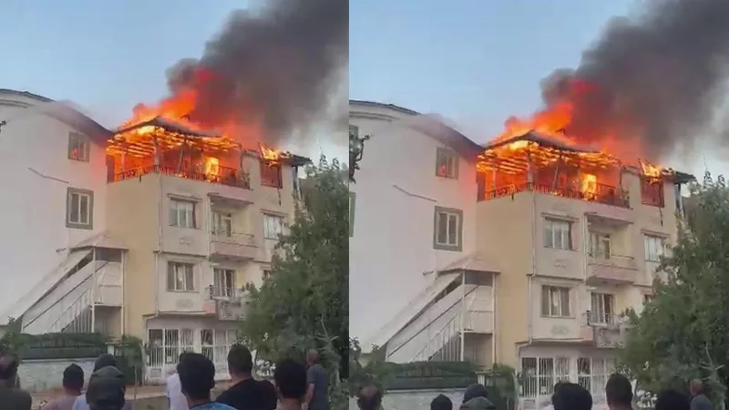 Mangal ateşinden çıkan yangın, evi küle çevirdi