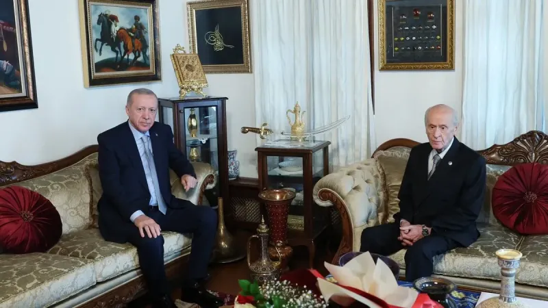 Erdoğan'dan Bahçeli'ye Sürpriz Ziyaret! Kritik Görüşmenin Detayları