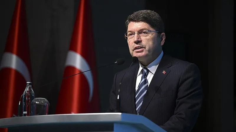 Bakan Tunç'tan CHP Otobüs Şoförü İddialarına Yalanlama!