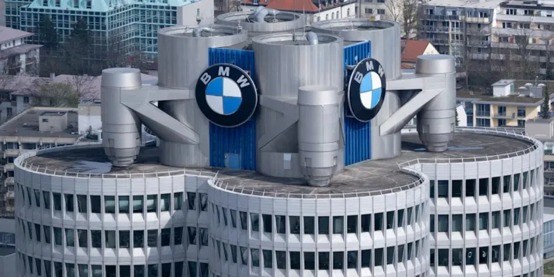 BMW'den Alibaba ile Yapay Zeka Ortaklığı! Çin'de Neler Oluyor?