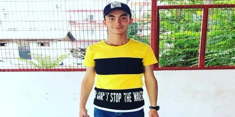 Son Dakika! Evinin Önünde Bıçaklı Saldırı: Kan Donduran Detaylar!