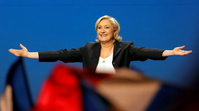 Fransa'da Marine Le Pen kararına Yüksek Yargı Konseyi'nden sert uyarı