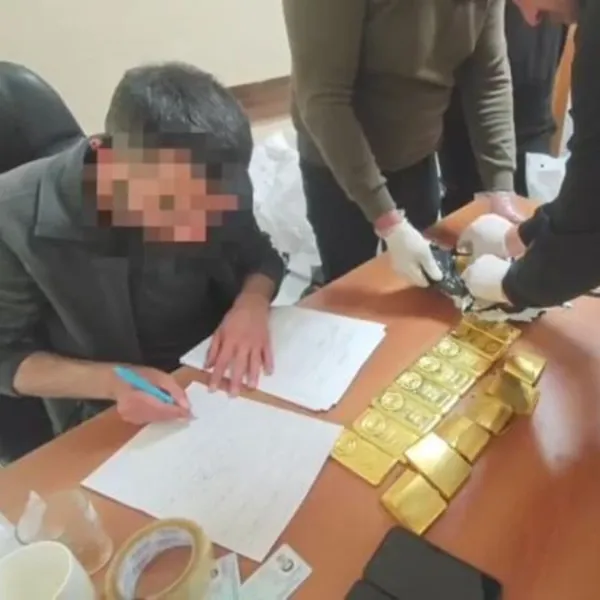 Van'da Altın Vurgunu! Havalimanında Rekor Kaçakçılık Operasyonu!