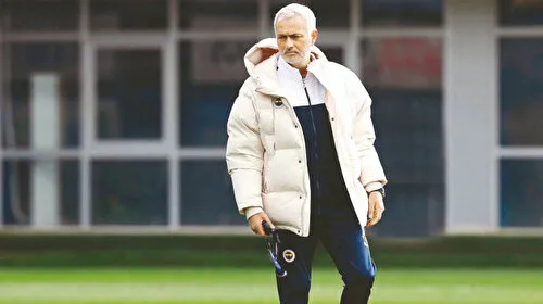 Fenerbahçe Şampiyonluğa Koşuyor! Galatasaray'a Fark Attı mı?