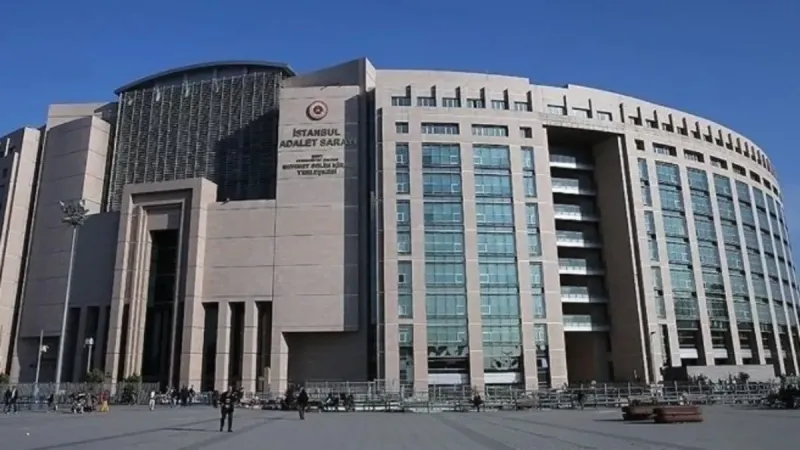İmamoğlu Protestoları: 819 Şüpheliye Dava Şoku! Neler Oluyor?