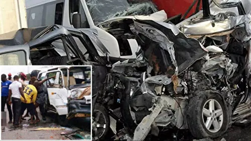 Nijerya'da Feci Kaza: 25 Ölü! Otobüs Faciası Mı?