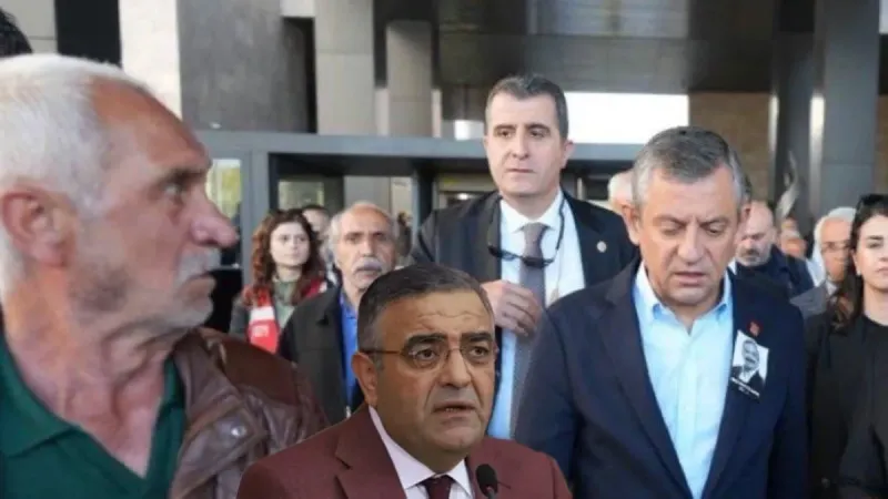 Özgür Özel'e Saldırı: CIA ve MOSSAD İş Başında mı? Şok İddia!
