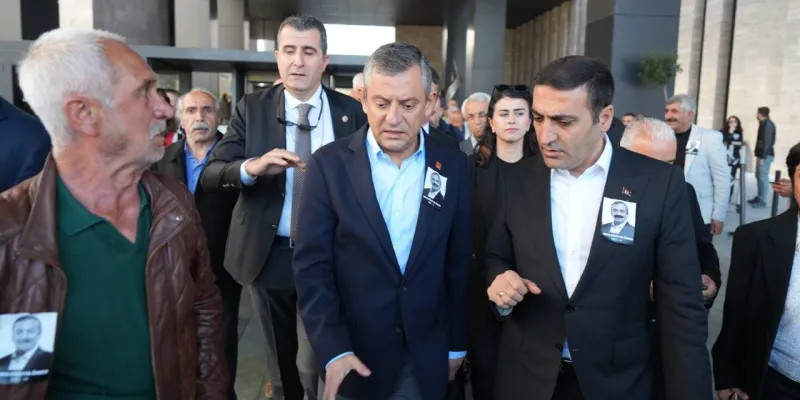 Özgür Özel'e Saldırı: Katil Neden Serbest Bırakıldı? Bakan Tunç Açıkladı!