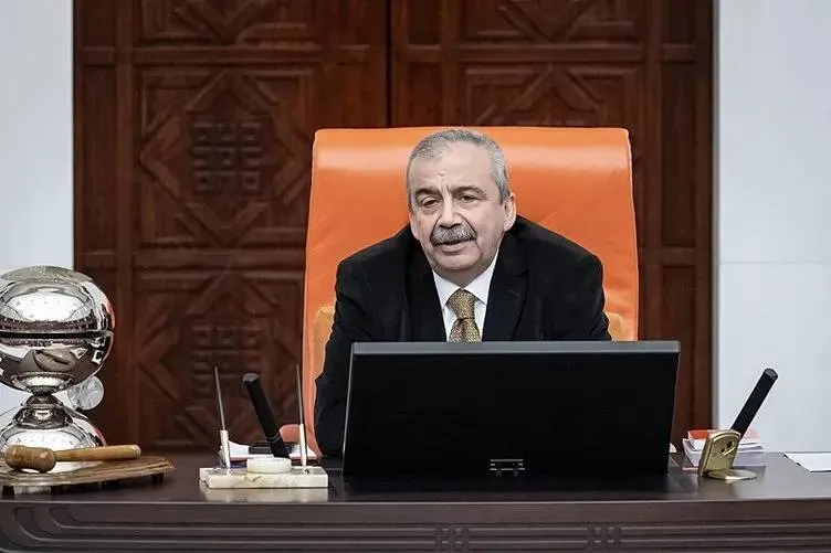 Sırrı Süreyya Önder'in Sağlık Durumu Kritik! Doktorundan Şoke Eden Açıklama