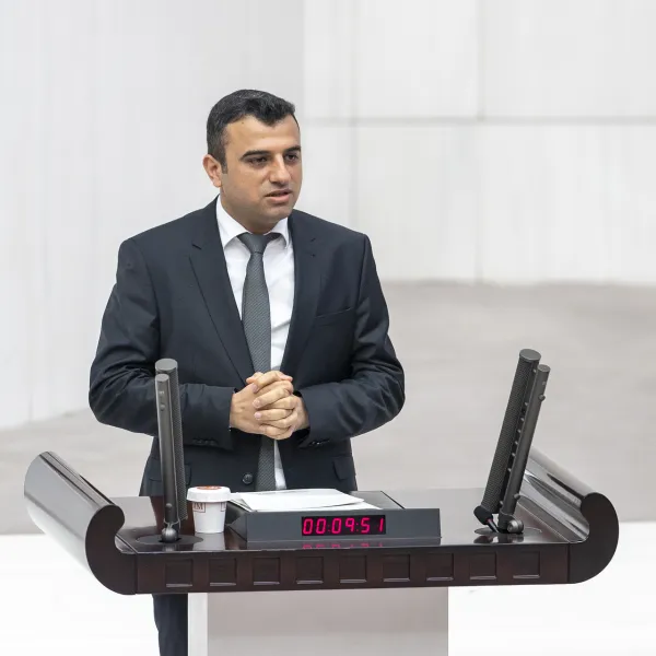 Ömer Öcalan'dan Barış Çağrısı: Kürtler Sürece Sahip Çıkacak mı?