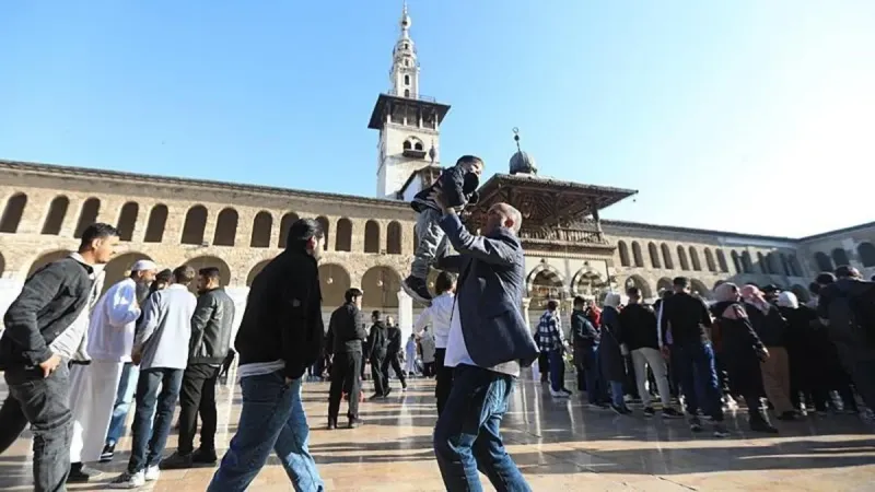 Suriye'de Esad sonrası ilk bayram namazı coşkusu