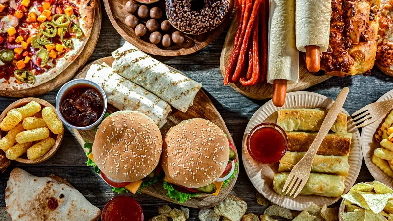 Şaşırtan liste! Beyne en çok zarar veren abur cuburlar açıklandı