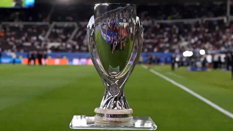 UEFA Avrupa Ligi'nde 1 milyar 469 milyon avroluk final